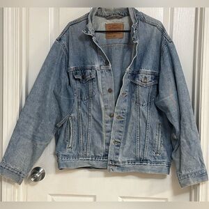 Vintage Levi’s 70507-4890 Denim Trucker Jacket Made in USA Size Large